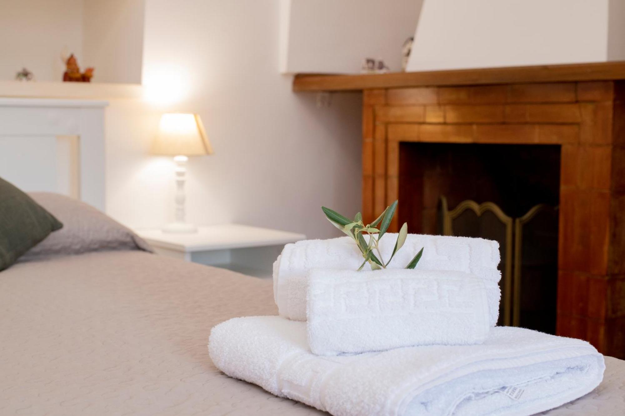 Masseria Trulli Bruni โลโกโรตอนโด ภายนอก รูปภาพ