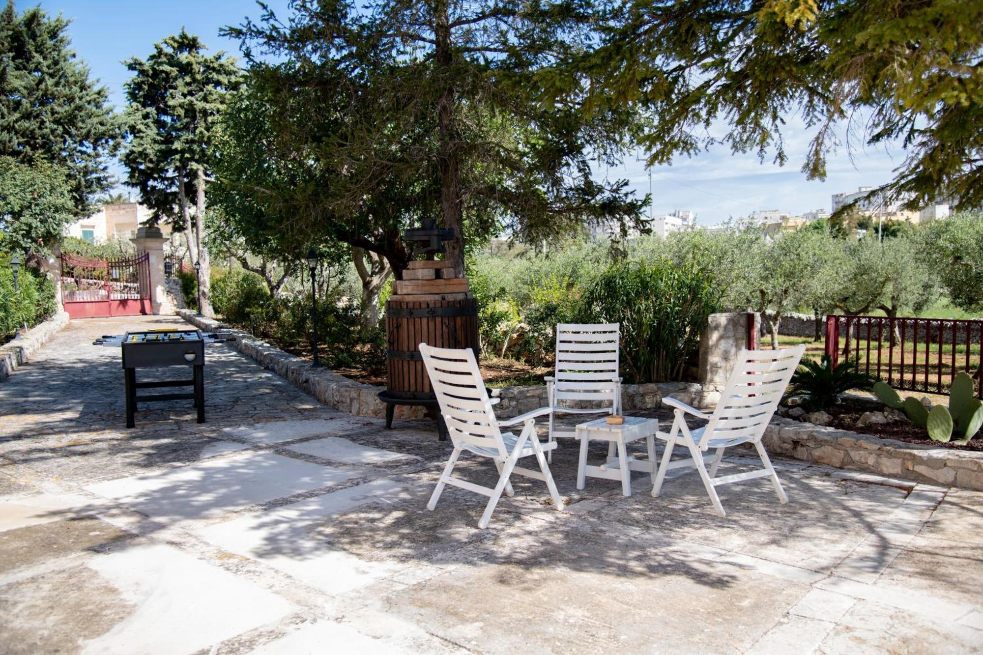 Masseria Trulli Bruni โลโกโรตอนโด ภายนอก รูปภาพ