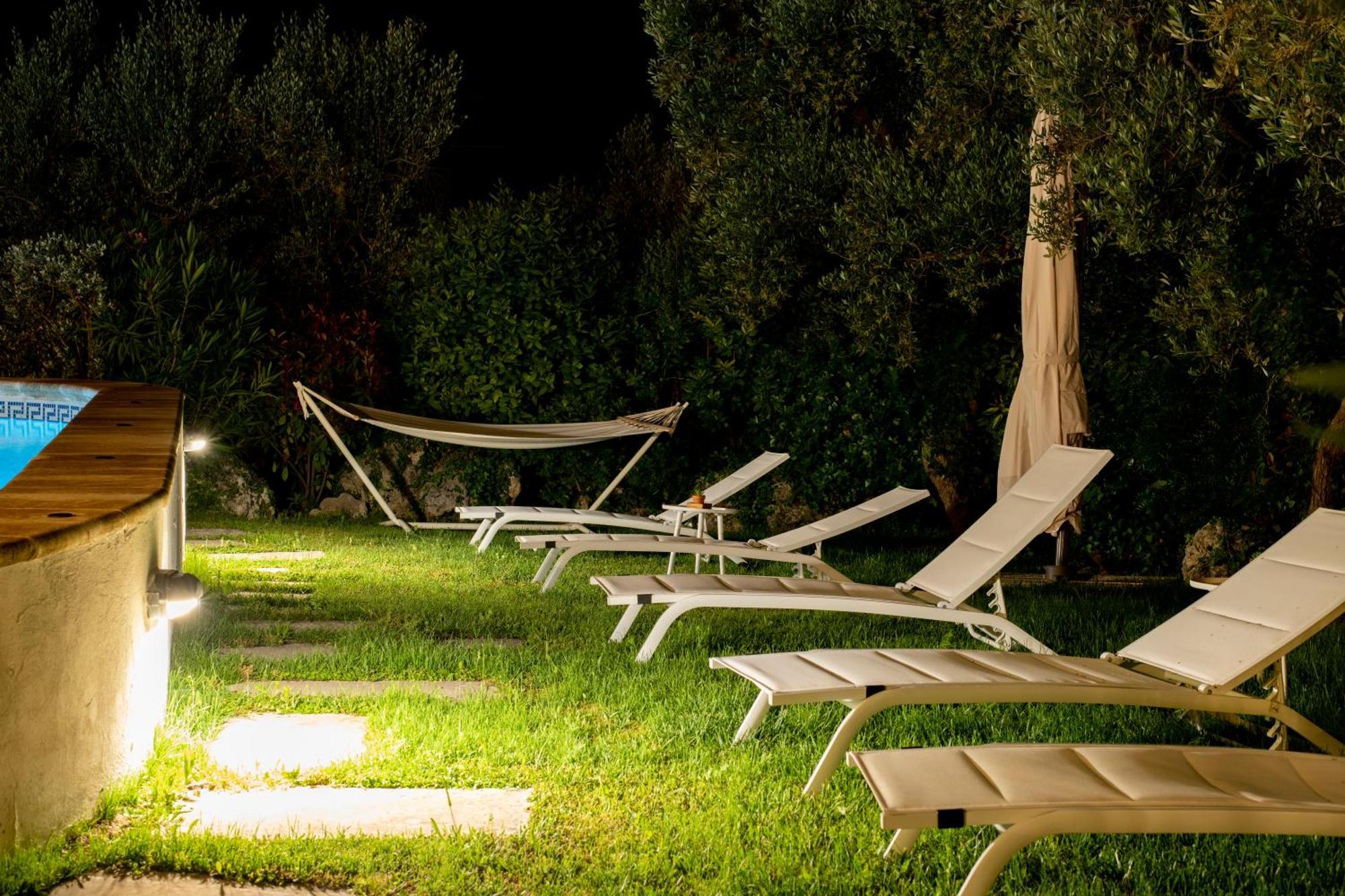 Masseria Trulli Bruni โลโกโรตอนโด ภายนอก รูปภาพ